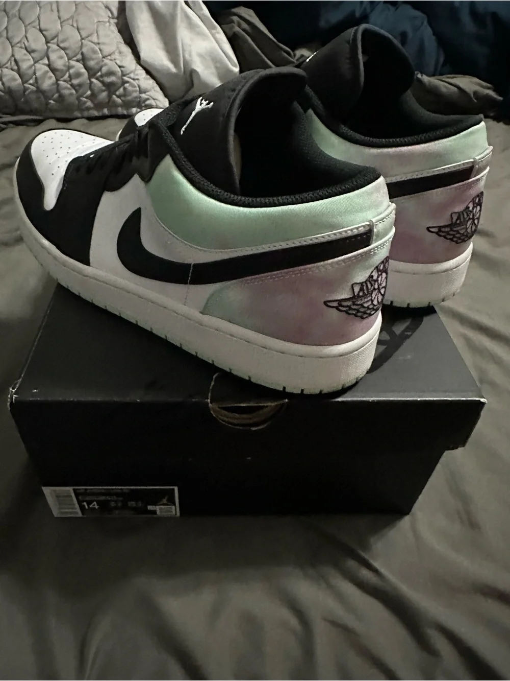 Jordan low top
